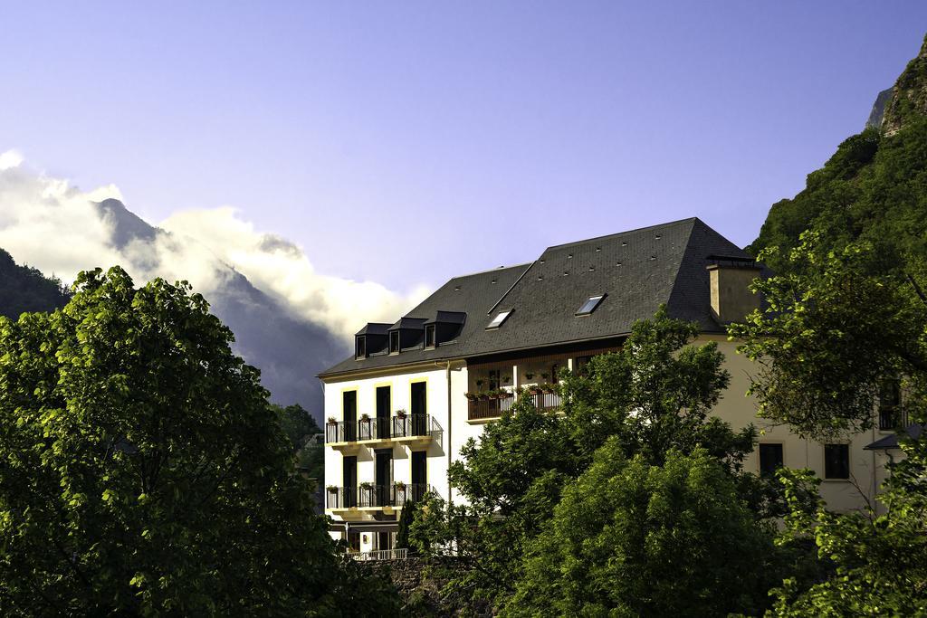Logis Hotel La Breche De Roland Gèdre Exterior foto